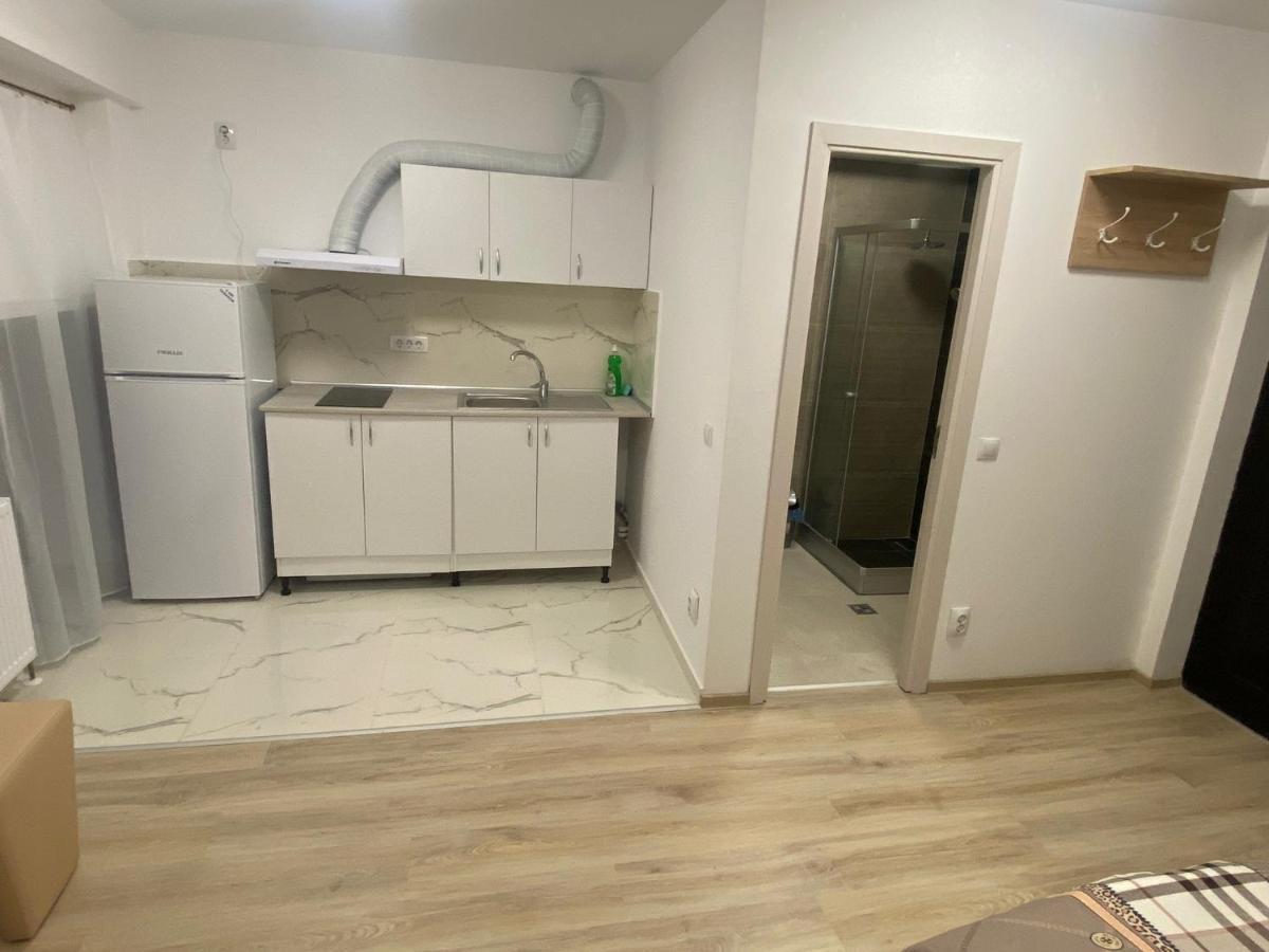 Rez Suites Jászvásár Kültér fotó